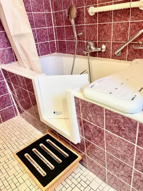 Wansa Badkonzept Wannentür